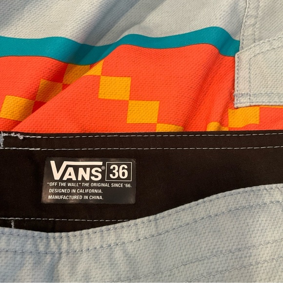 VANS Nathan Fletcher Mens Southwest Aztec Print Stretch Board Shorts Size 36 - Picture 4 of 10